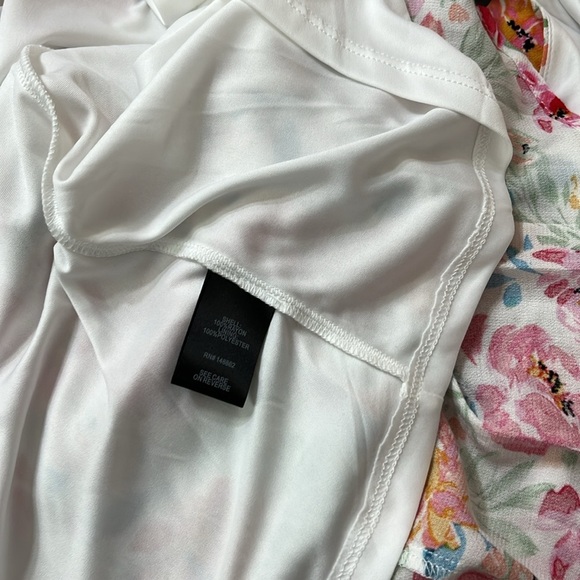 Torrid Floral Hi-low Flutter Sleeve Ivory Gauze Button Front Tea-Length Dress 3X - Picture 14 of 15